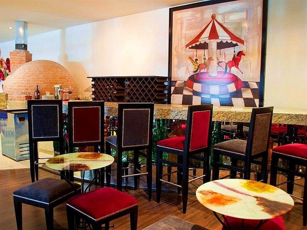 מלון ספופן Wyndham Garden Guadalajara Acueducto מראה חיצוני תמונה
